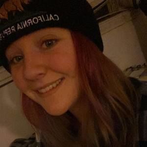 Meet your Posher, Sabrina